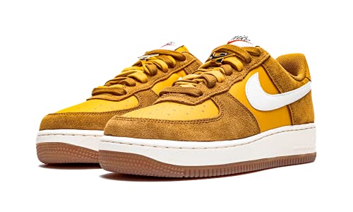 Nike Women's WMNS Air Force 1 '07 Se First Use, Gold Suede/University Gold/Gum, 10.5W