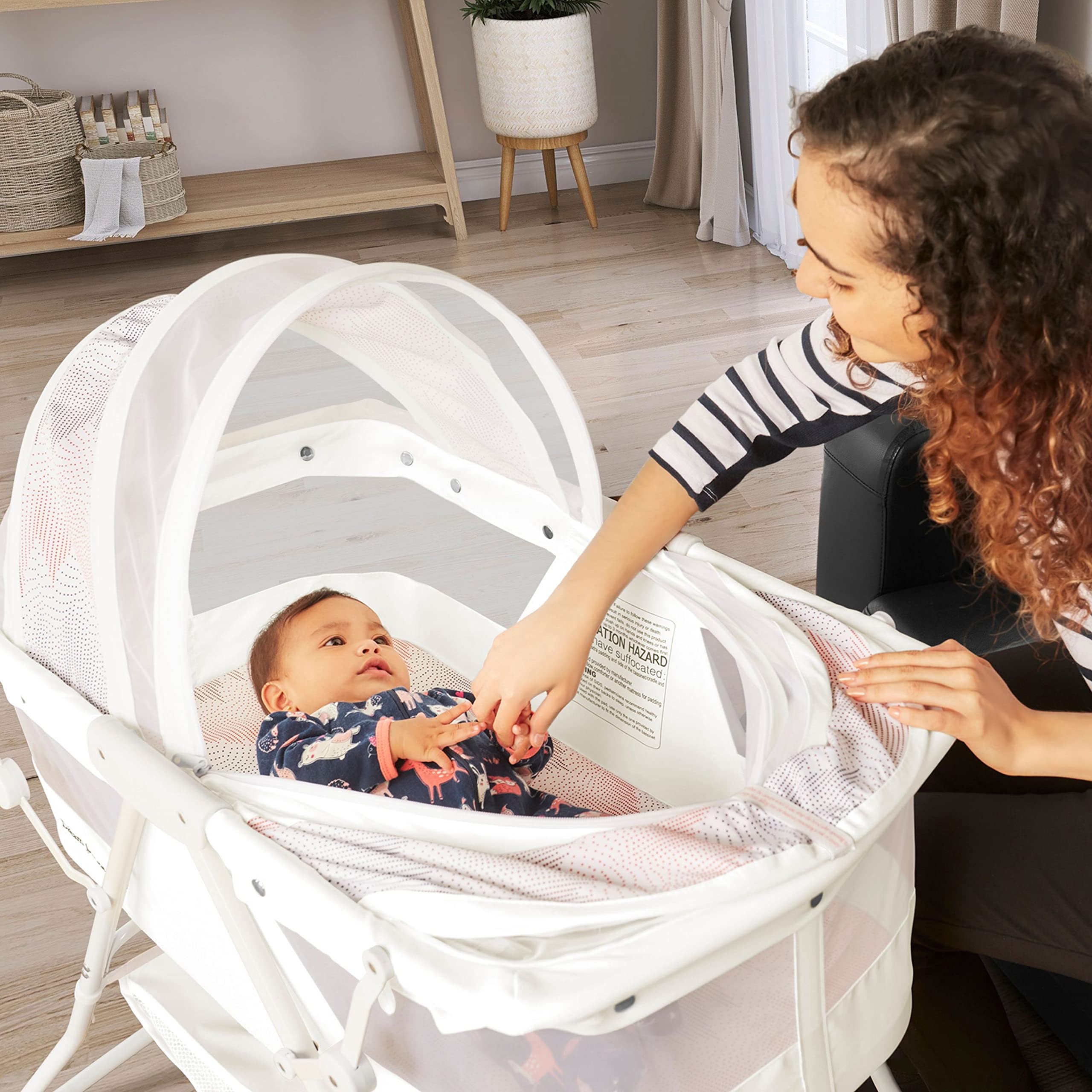 Dream On Me Karley Bassinet in Dove White, Lightweight Portable Baby Bassinet, Quick Fold and Easy to Carry, Adjustable Double Canopy, Indoor and Outdoor Bassinet with Large Storage Basket.