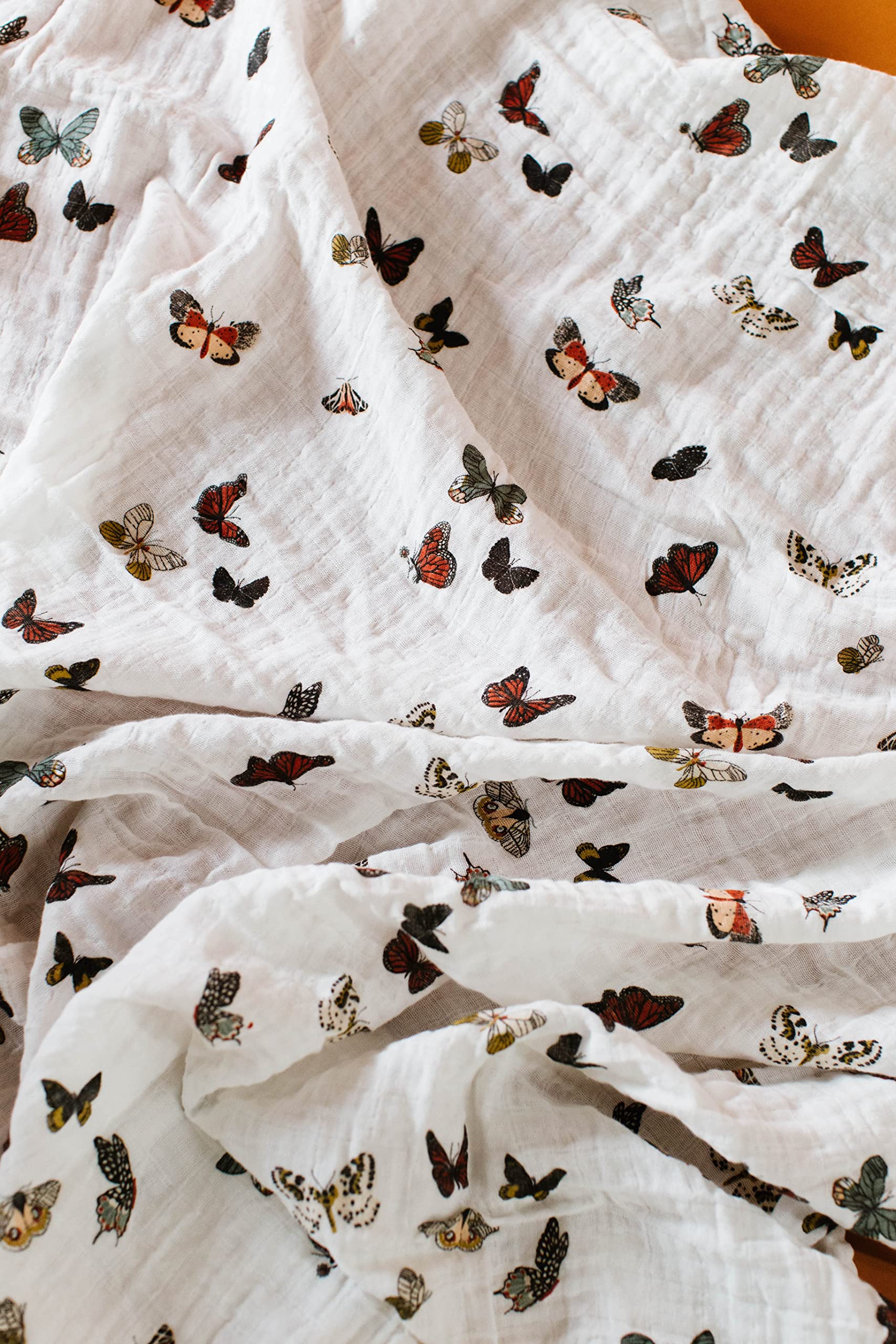 CLEMENTINE KIDS Muslin Infant Swaddles (Butterfly Swarm)