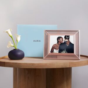 Aura Smith WiFi Digital Picture Frame | The Best Digital Frame for Gifting | Send Photos from Your Phone | 2K Display | Quick, Easy Setup in Aura App | Free Unlimited Storage | (Platinum Rose)