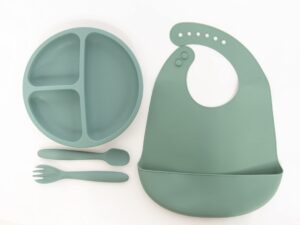 lila & jack's baby feeding set, bpa free, food grade silicone dinner plate and cutlery set, learn to eat on your own, set includes spork, spoon, bib and plate (green), (at1747)