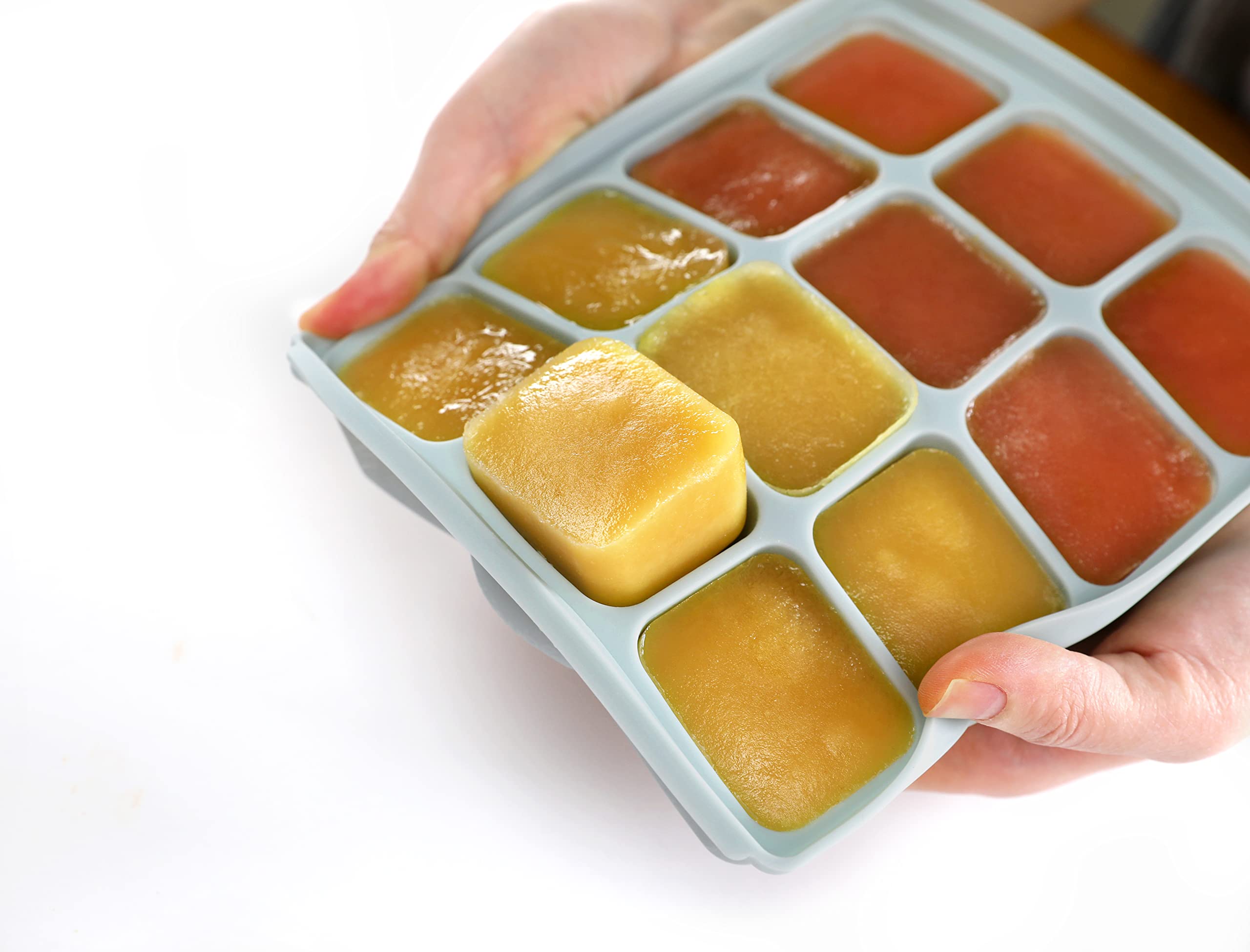 PETINUBE Silicone Freezer Tray, Baby Food Storage Cubes with Clip-On Lid, Freeze Baby Food, Soups, Purees, Ice, Easy and Safe Design, Made in Korea (12, Ocean Blue)