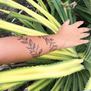 vine leaves (set of 2) - leaf temporary tattoo