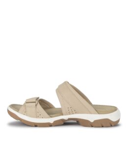 baretraps leella women's sandals & flip flops sand size 9 m (bt28853)
