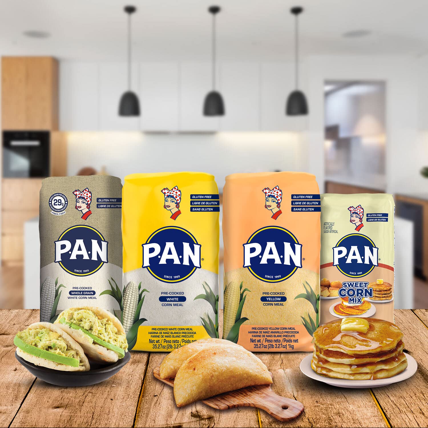 P.A.N. White Corn Meal – Pre-cooked Gluten Free and Kosher Flour for Arepas (2.2 lb/Pack of 4)