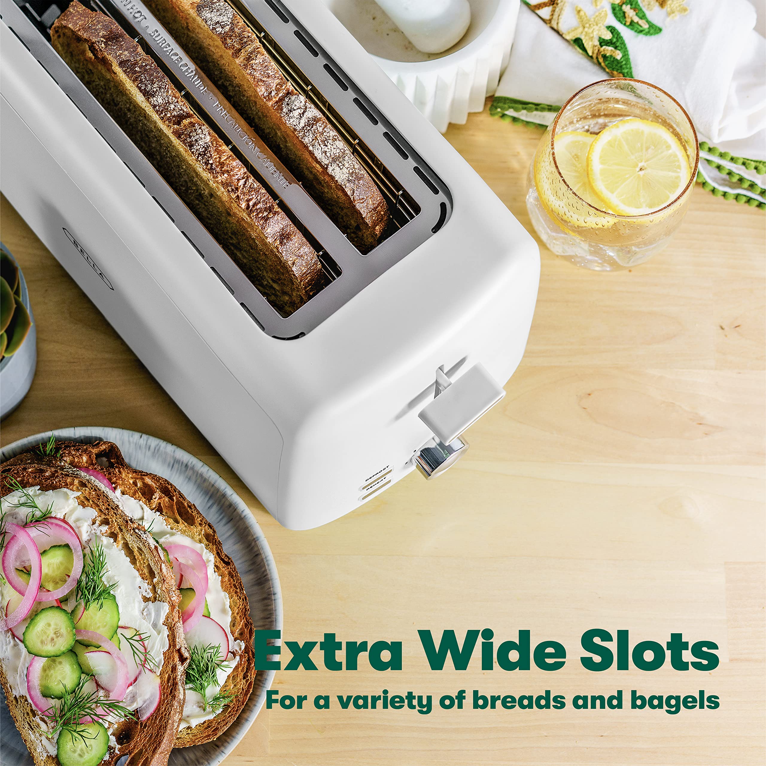 BELLA 4 Slice Toaster, Long Slot & Removable Crumb Tray, 7 Shading Options with Auto Shut Off, Cancel & Reheat Button, Toast Bread & Bagel, White