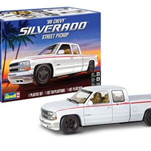 Revell 14538 '99 Chevy Street Silverado Street Pickup 1:25 Scale 150-Piece Skill Level 4 Model Truck Building Kit