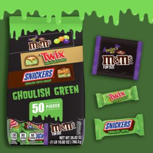 M&M'S Milk Chocolate Ghoul's Mix, SNICKERS & TWIX Ghoulish Green Fun Size Bulk Halloween Chocolate Candy Assortment, 26.82 oz, 50 Piece Bag