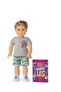 american girl truly me 18-inch doll #104 with blue eyes, caramel hair, light skin, camo shorts and gray t-shirt, for ages 6+