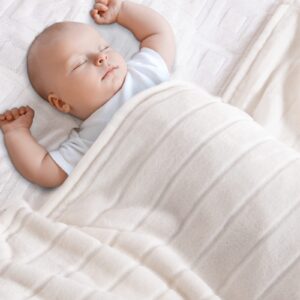 bertte plush baby blanket swaddle receiving blankets super soft warm lightweight breathable unisex for infant toddler crib stroller, 33"x 43", ivory white