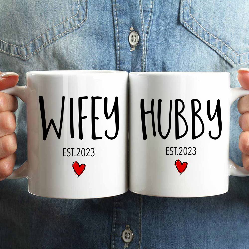 EST 2023 Husband Wife Mug Gift, Hubby Wifey Mug Wedding Gift, Unique Wedding Gift for Couple, 2023 Engagement Mug Gift for Couples (white)