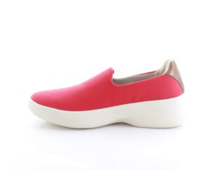 bzees womens easy going slip on athletic and training shoes red 7.5 medium (b,m)