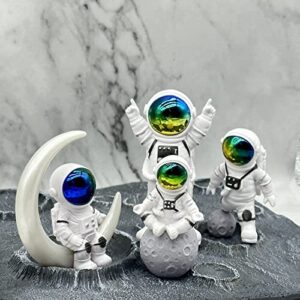 LUOZZY 4 Pcs Astronaut Figurines Cake Topper Miniature Astronaut Toys Space Cake Topper Spaceman Statues for Home Desktop Decor Space Theme Party Decorations