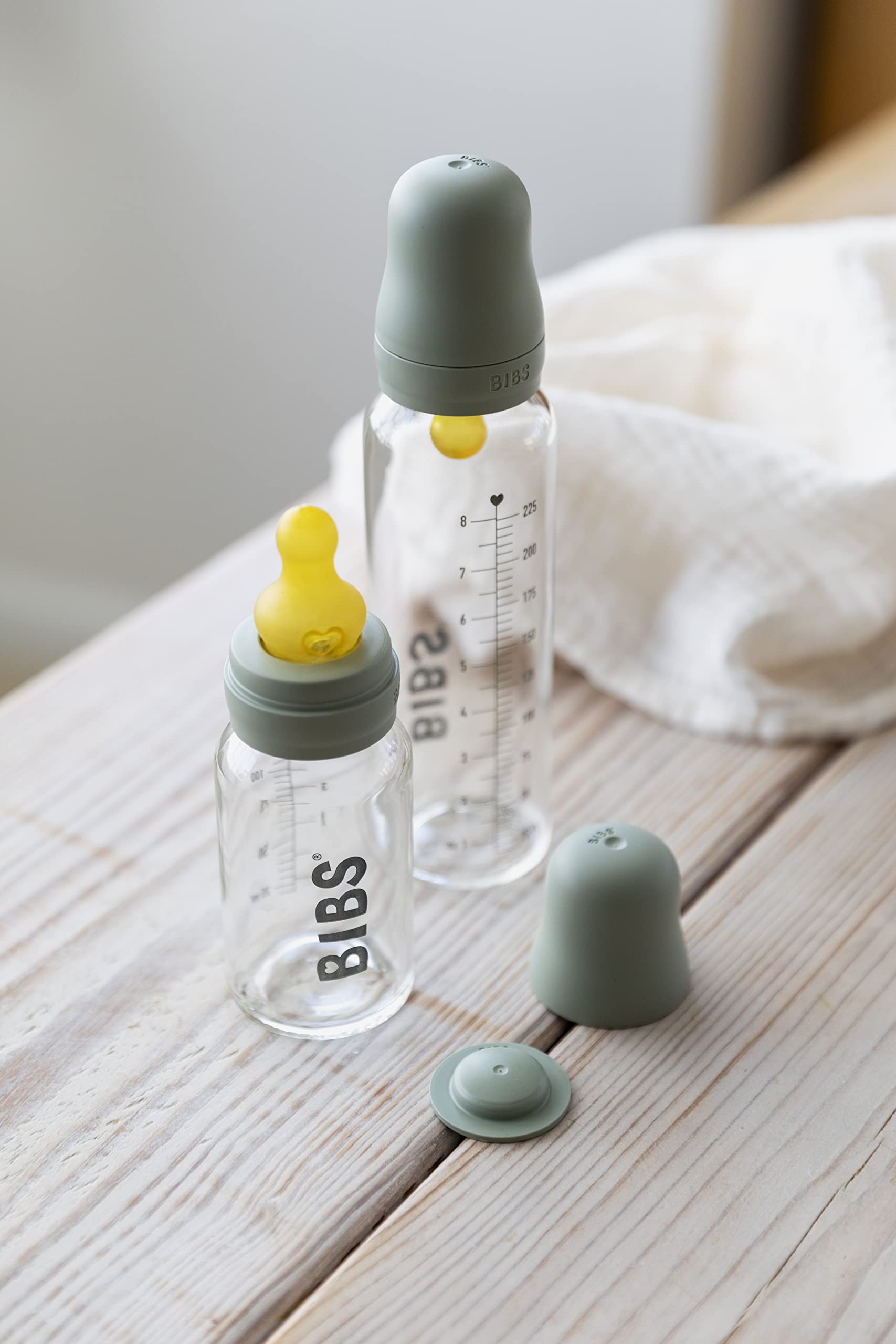 BIBS Baby Glass Bottle. Anti-Colic. Round Natural Rubber Latex Nipple. Supports Natural Breastfeeding, Complete Set - 225 ml, Baby Blue