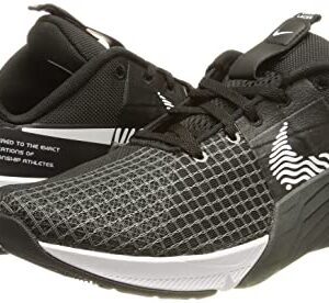 NIKE Women's Running Shoe, Black White Dk Smoke Grey Smok, 9.5