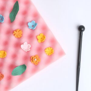 Luxshiny 2PCS Fondant Shaping Sponge Pad Sugar Flower Gum Paste Modeling Foam Trays Wave Sponge Mat Cake Decorating Tools for Kitchen Baking DIY