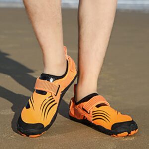 Unsex Water Sports Shoes Slip-on Quick Dry Aqua Swim Beach Shoes Lightweight Toe Protection Athletic Fashion Anti Slip Sneakers