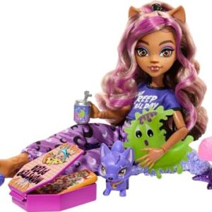 Monster High Doll, Clawdeen Wolf Creepover Party Set with Pet Dog Crescent, Sleepover Clothes and Accessories