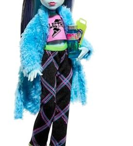 Monster High Doll, Frankie Stein Creepover Party Set with Pet Dog Watzie, Sleepover Clothes and Accessories