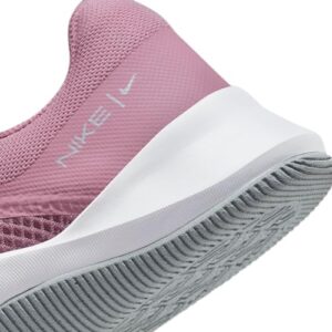 Nike Women's MC Trainer II, Elemental Pink/White-Pure Platinum, 8