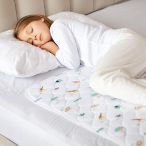 Lynmark Safari Waterproof Bed Pad - Portable, Reusable, Absorbs Up to 1000ml, Suitable for Children Over 2 Years Old