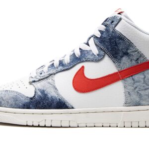 Nike Womens W Dunk High DV2181 900 - Size 7W