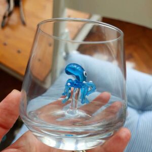 HeguSun 3D Drinking Glass Cup with Cute Animal Figurine Inside, Hand Blown Glass Ocean Life Animals Figures Inside Mug, Stemless Glass for Wine, Water, Milk, Beverages, 12oz(Ocean Animals)