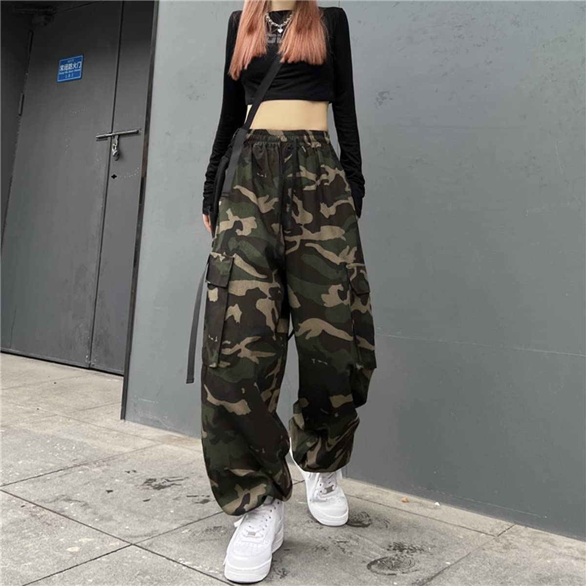 Linsennia Camo Cargo Pants for Women Baggy Y2k Parachute Pants Wide Leg with Pockets Girls Streetwear Goth