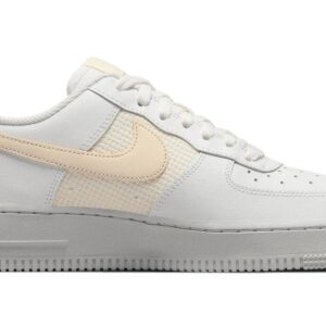 Nike Women's Air Force 1 '07 Shoe, Fossil, 9.5