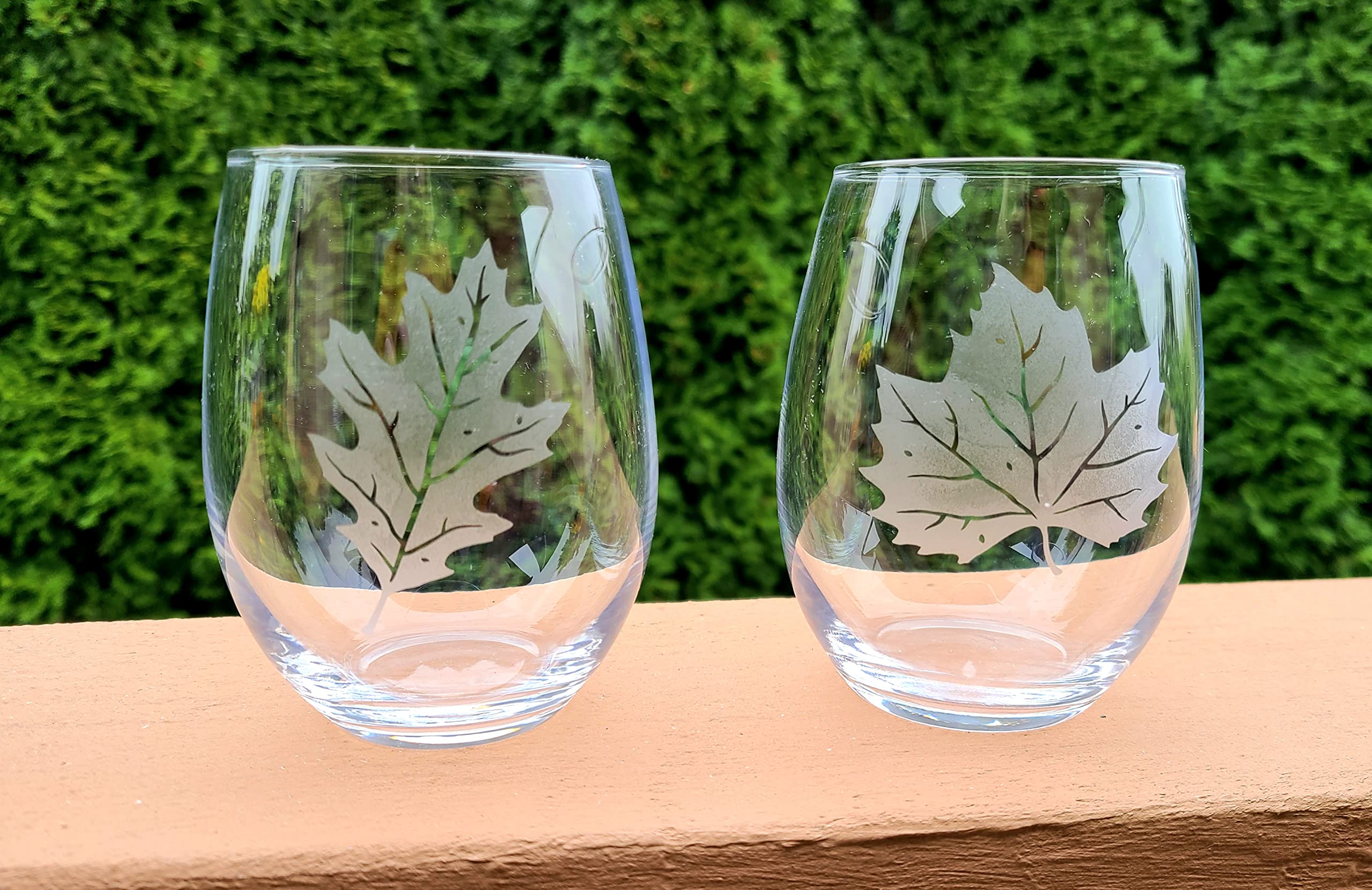 Fall leaves glass set, etched wine glass, etched maple leaf glass, oak leaf glass, stemless barware, for wine lovers, hostess gift