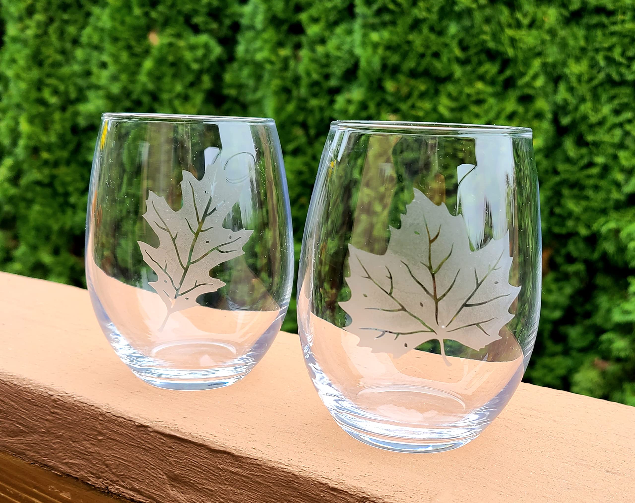 Fall leaves glass set, etched wine glass, etched maple leaf glass, oak leaf glass, stemless barware, for wine lovers, hostess gift