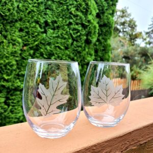 Fall leaves glass set, etched wine glass, etched maple leaf glass, oak leaf glass, stemless barware, for wine lovers, hostess gift