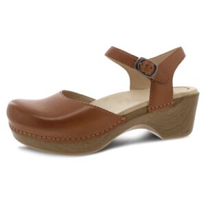 dansko sam stylish closed-toe sandal for women - lightweight with added arch support - durable pu outsole for long-lasting wear and comfort camel 11.5-12 m us