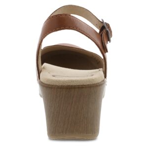 Dansko Sam Stylish Closed-Toe Sandal for Women - Lightweight with Added Arch Support - Durable PU Outsole for Long-Lasting Wear and Comfort Camel 11.5-12 M US