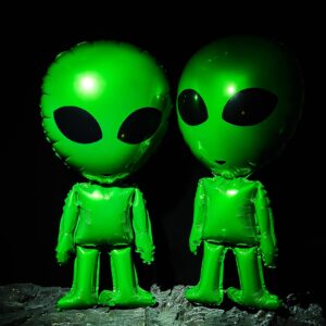 6 Pcs Large Alien Balloons Green Inflatable Alien Prop Space Alien Birthday Party Supplies for Alien Party Halloween Party Backdrop Home Decorations 31.5 Inch