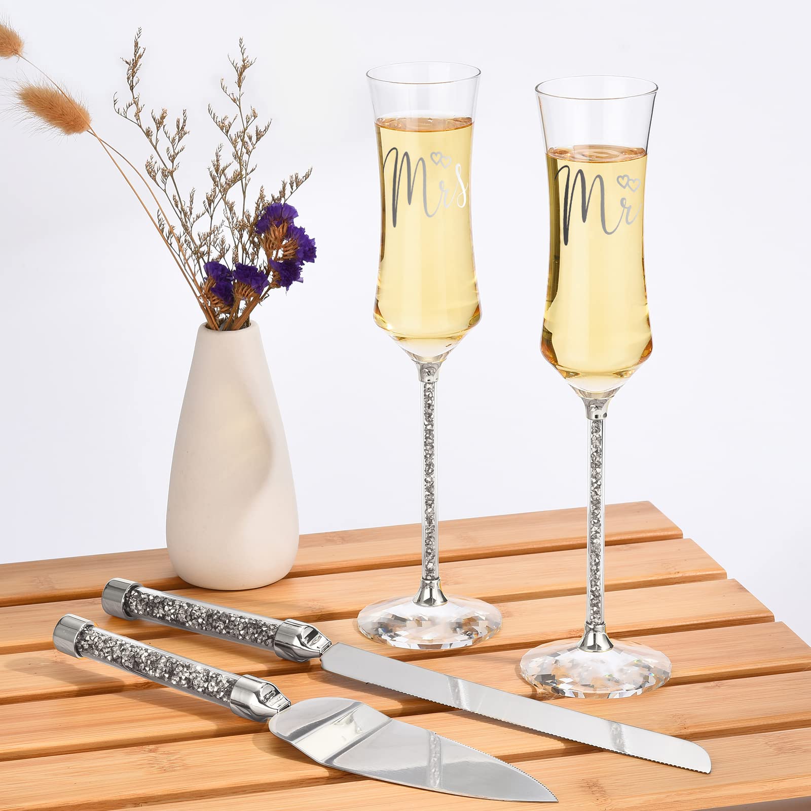 ROXBURGH Wedding Champagne Flutes and Cake knife Server Set, Mr and Mrs Champagne Flutes Glasses for Bride and Groom Cake Cutting set for Wedding Engagement Gifts