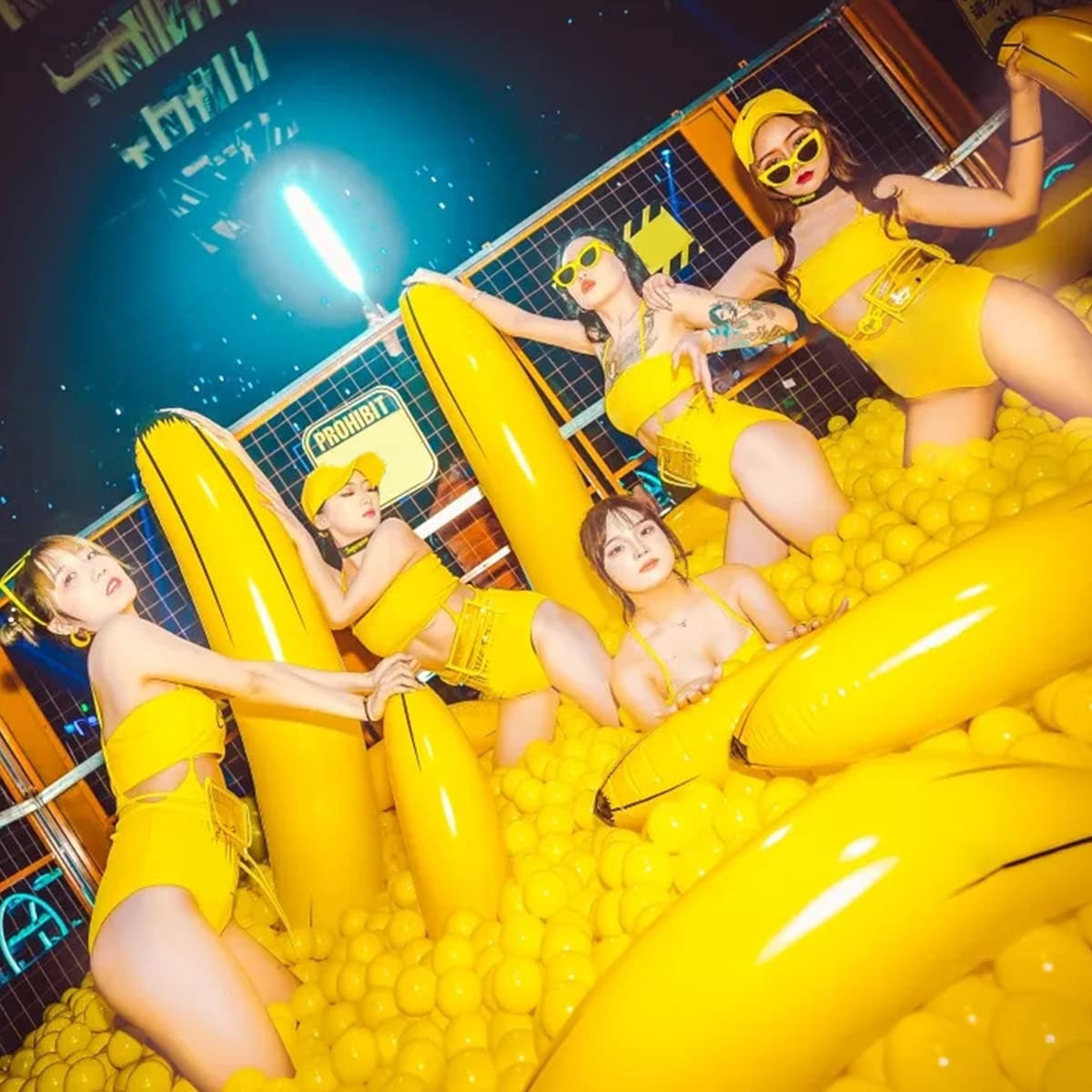 6 Pcs Bachelorette Party Game Inflatable Banana Props Balloons,Include 70 Inch Banana x 1,23 Inch Banana x 5,for Indoor and Outdoor Bachelorette Party Decoration Supplies