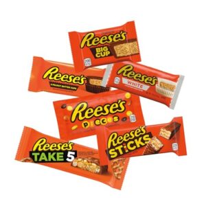 REESE'S Assorted Peanut Butter Candy Bulk Box, 44.1 oz (30 Count)