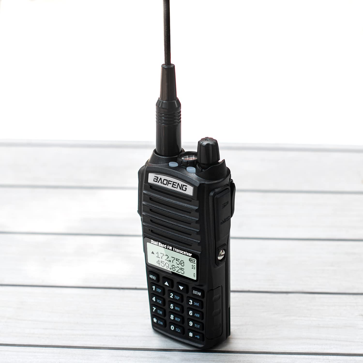 BAOFENG UV-82 High Power Handheld Ham Radio,BAOFENG Radio with Earpiece,Short Antenna,Handheld Microphone and Programming Cable(2 Pack)