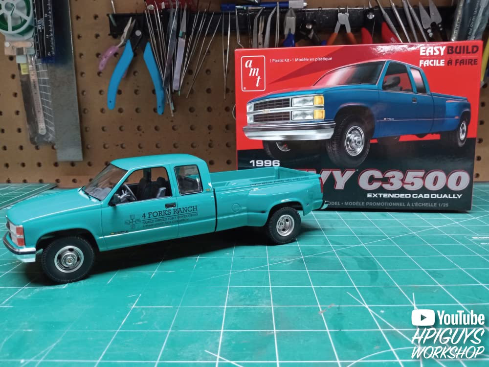 AMT 1996 Chevrolet C-3500 Dually Pickup Easy Build New Tooling 1:25 Scale Model Kit