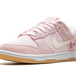 Nike Womens WMNS Dunk Low SE DZ5318 640 Soft Pink - Size 5.5W