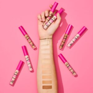 essence | Keep Me Covered Concealer (20 | Fair)| Lightweight, Non-Comedogenic, Buildable Coverage | Vegan, Cruelty Free & Paraben Free