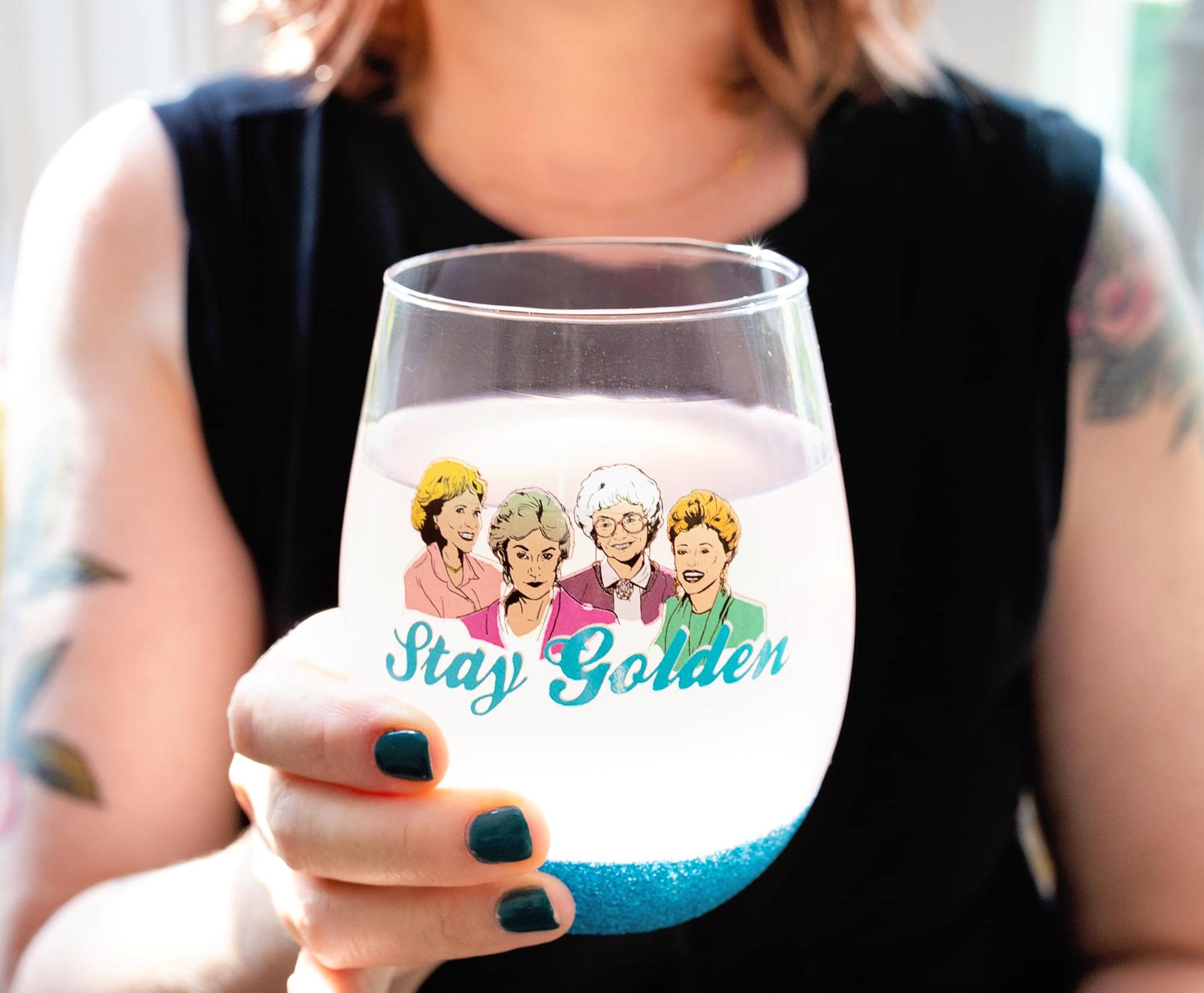 The Golden Girls "Stay Golden" Glitter Teardrop Stemless Wine Glass | Tumbler Cup For Mimosas, Cocktails | Holds 20 Ounces