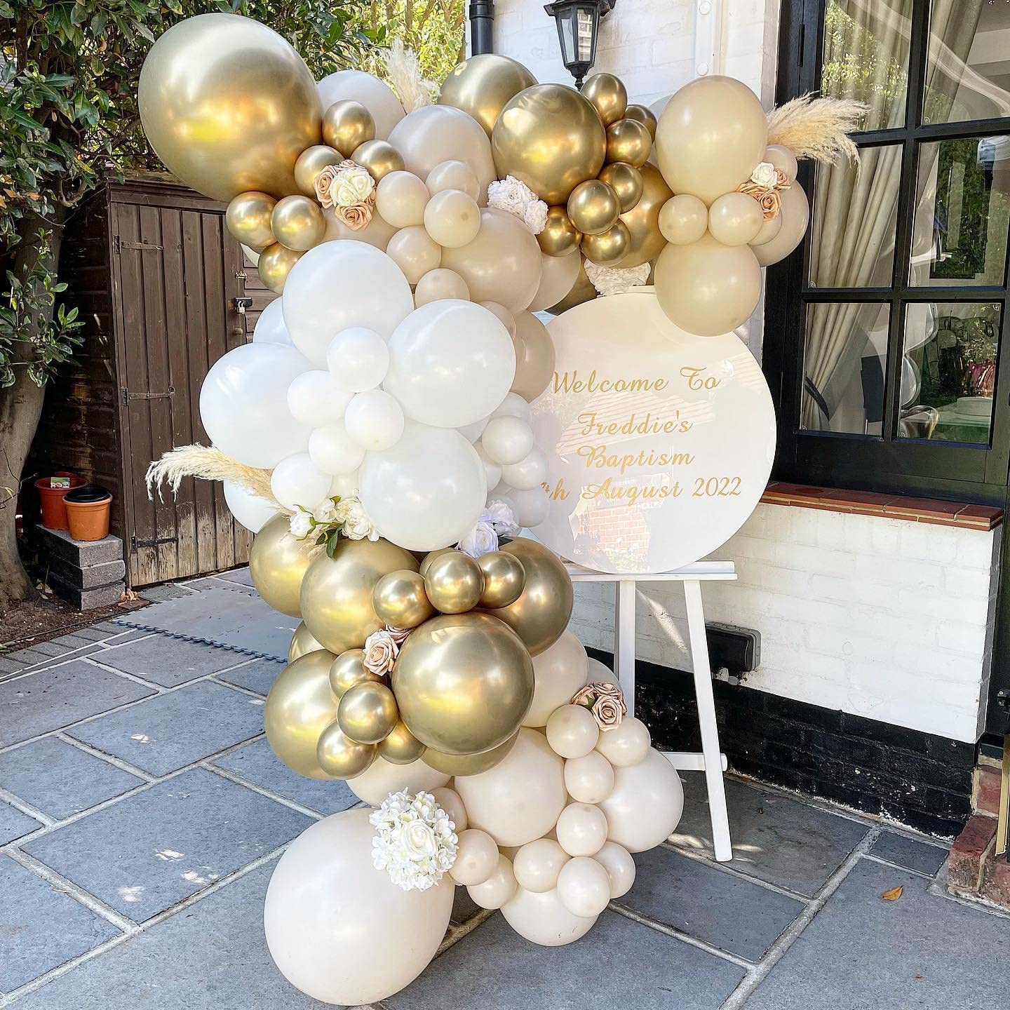 Bonropin Ivory White Balloons 130pcs Ivory White Balloons Garland Arch Kit 5/10/12/18 Inch Different Sizes White Matte Latex Balloons for Birthday Party Decor Baby Shower Wedding Graduation Balloons