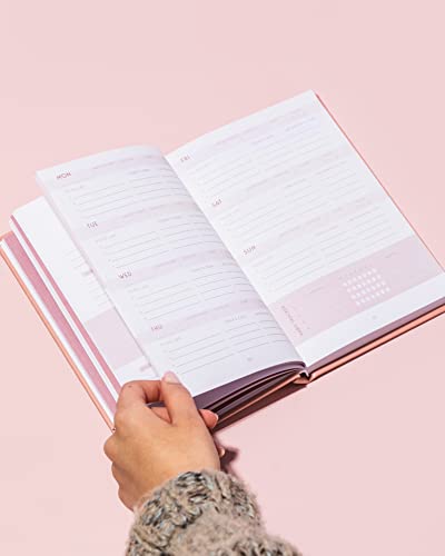 Self Care Planner by epic self - Undated Wellness Planner, 48 Weeks - Self-Love, and Habit Tracker for Women - Prioritize Your Well-being in 2023 - Daily & Weekly Reflection Pages