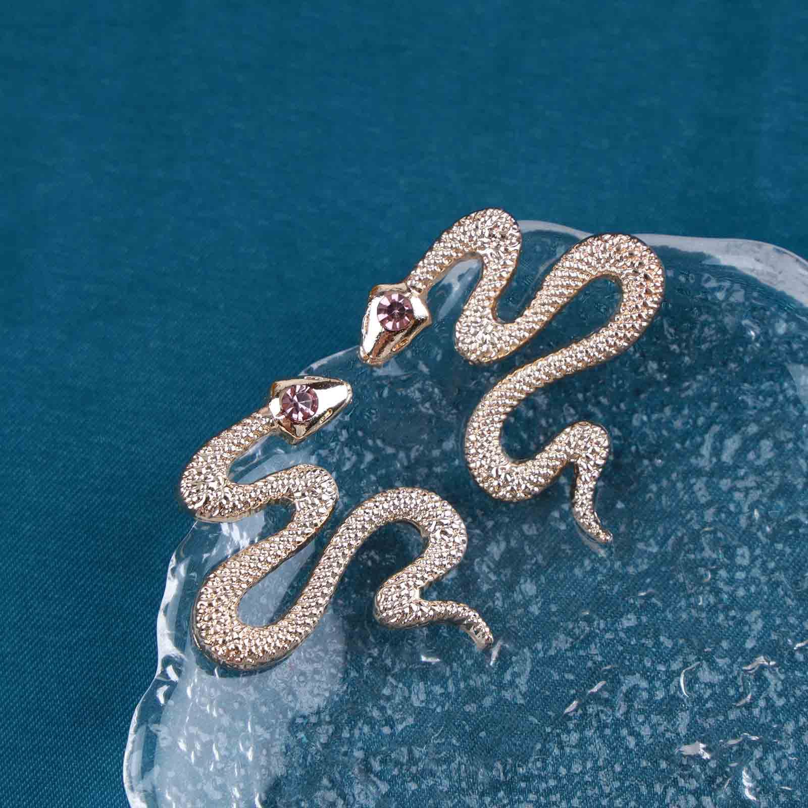 Yheakne Vintage Snake Stud Earrings Gold Snake Drop Earrings Gothic Serpent Earrings Punk Viper Cobra Earrings Jewelry for Women and Girls