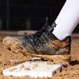 RIP-IT Girls Diamond Softball Cleats | Youth Softball Shoes for Girls | White | Size 4.5