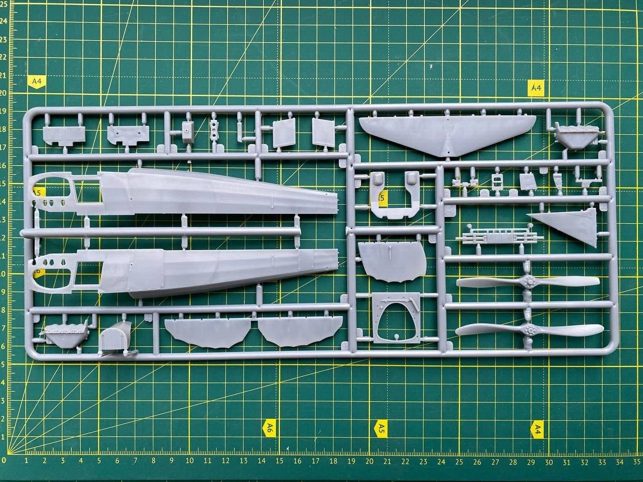 Roden 636 - 1/32 - SPAD XIIIc1 Scale Plastic Model Aircraft kit