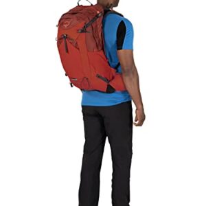 Osprey Manta 24L Men's Hiking Backpack with Hydraulics Reservoir, Oak Leaf Orange