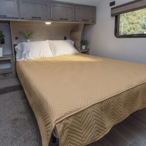 Lippert Easy Zzzs™ RV Bedding Set - King, Tan